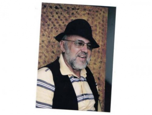 Português lança livro com cordel de Franklin Maxado